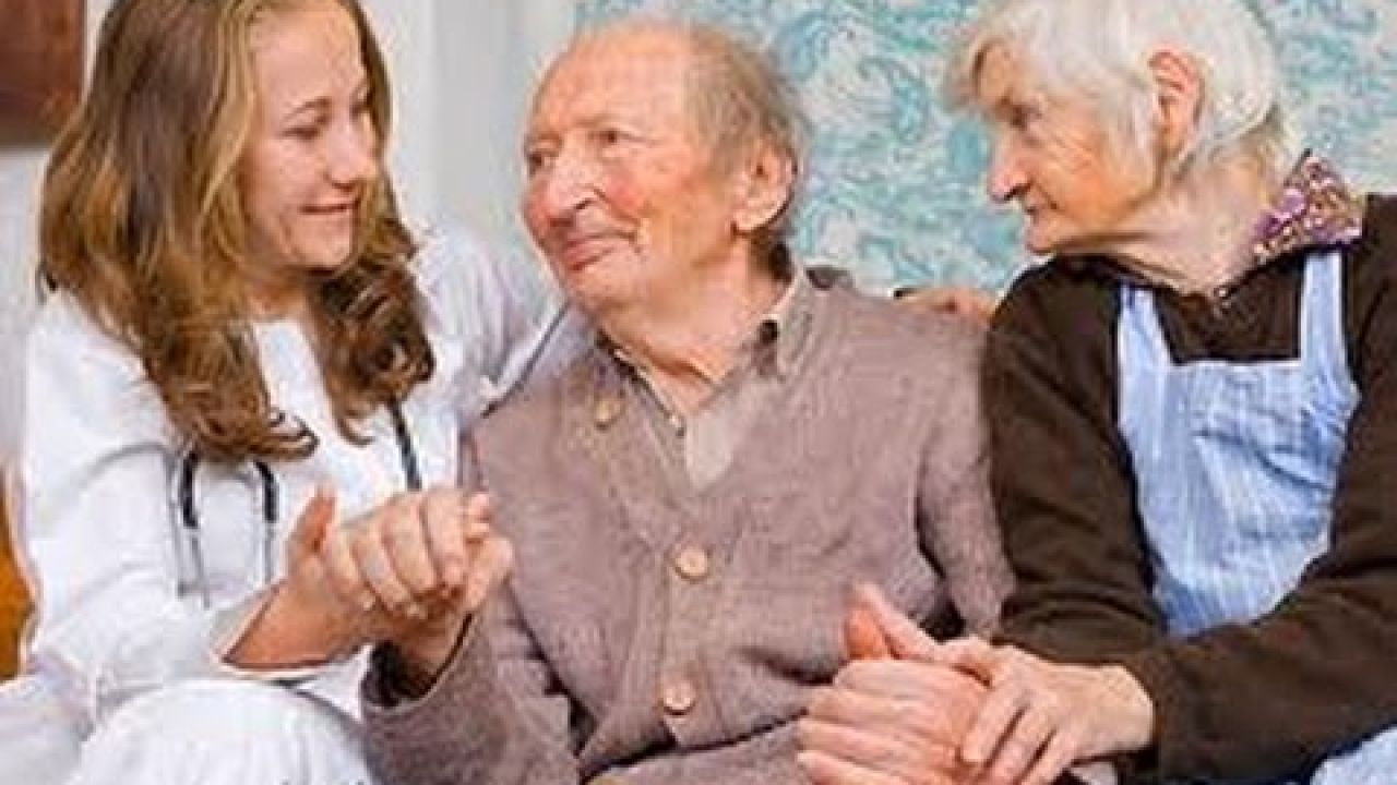 Виза для работы в США по уходу за пожилыми людьми или в доме престарелых